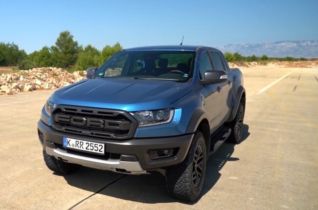 Ford Ranger Raptor вид спереди