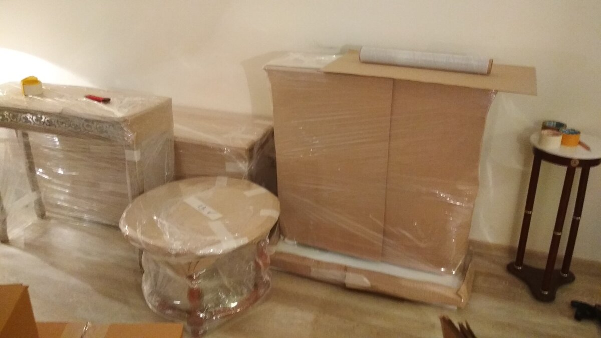 Упакованная мебель для перевозки в другой город