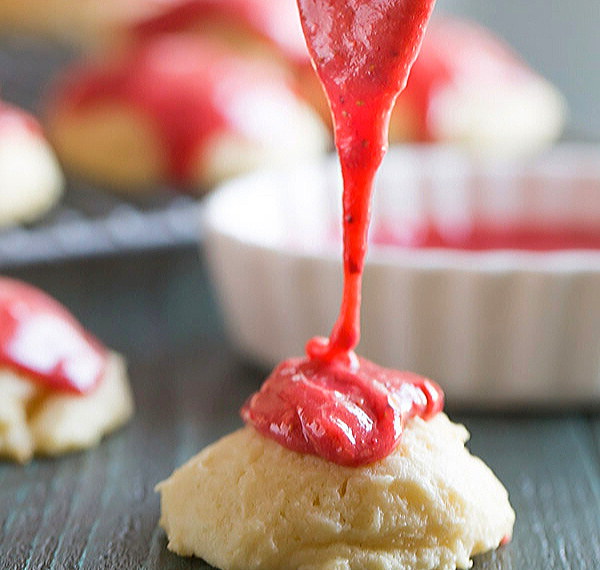 клубничная глазурь для печенья из творога простой рецепт