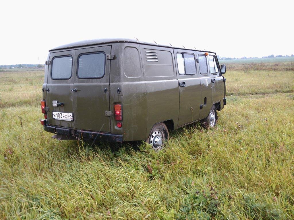 УАЗ-452 с 1979 года и по сей день, сзадиУАЗ-452 с 1979 года и по сей день