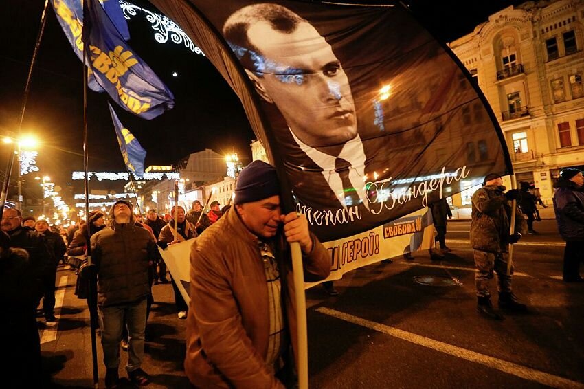 Марш сторонников Степана Бандеры на Украине. Фото: radiokp.ru    