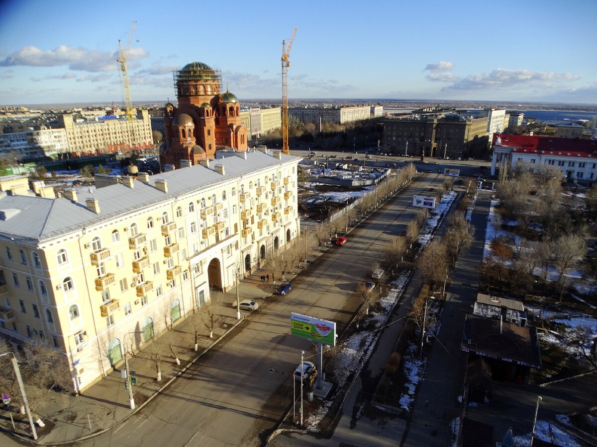 Р н центр. Волгоград Центральный район. Площадь центрального района Волгограда. Волгоград Тракторозаводской район центр площадь. Волгоград центр.