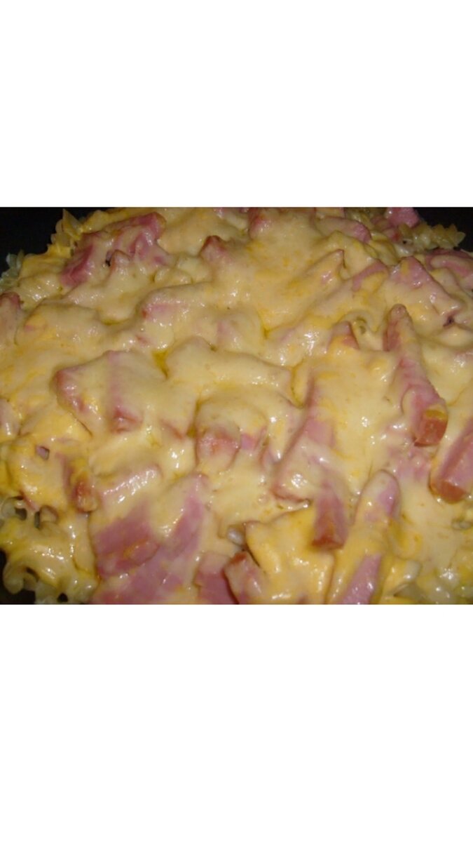 Макароны с колбасой под сыром..источник фото яндекс!!!