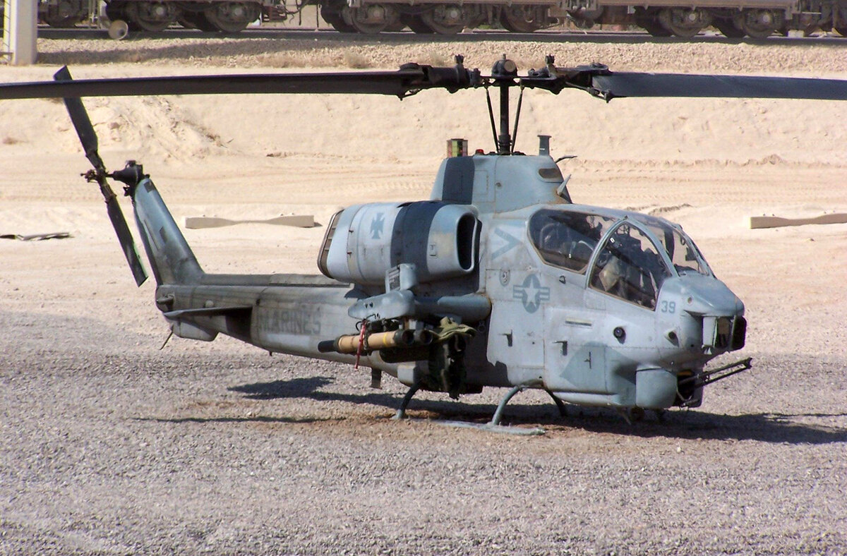 Вертолет Ah-1w "супер Кобра". Ah-1 Cobra. Вертолет Ah-1w.