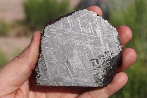 Метеорит Муонионалуста в разрезе.