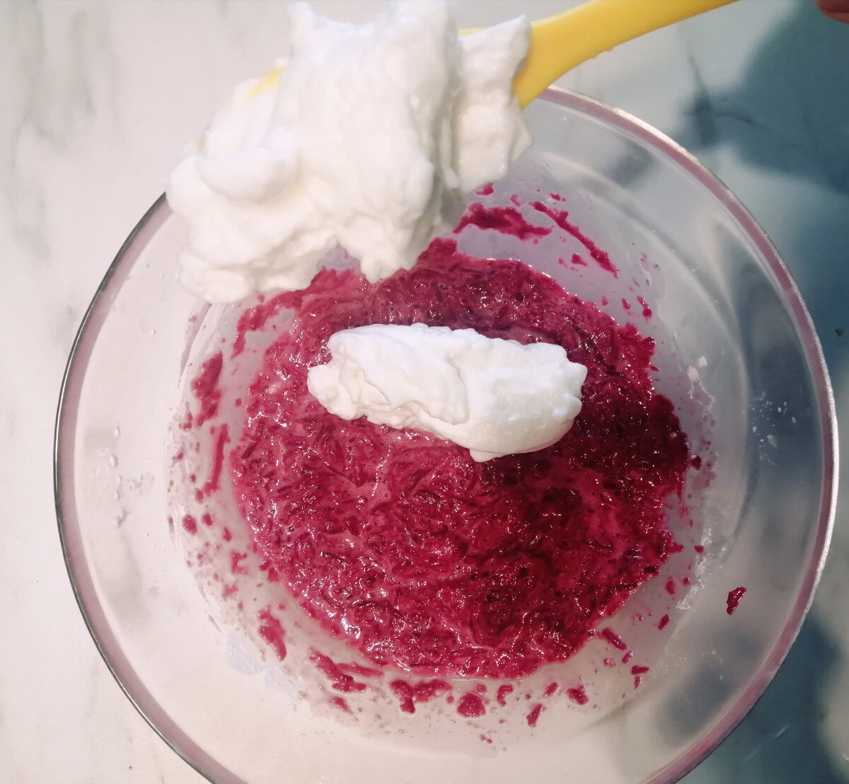 Невероятно вкусный рулет с селедкой