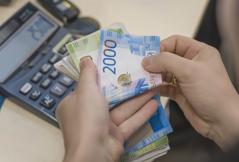Текст: Игорь ЗубковБанки лишатся возможности отказывать в открытии счета гражданам, в отношении которых нет обоснованных подозрений в отмывании ими преступных доходов. Они также будут обязаны объяснять как физлицам, так и юрлицам причины отказа в обслуживании и блокировок счетов.Фото: iStock