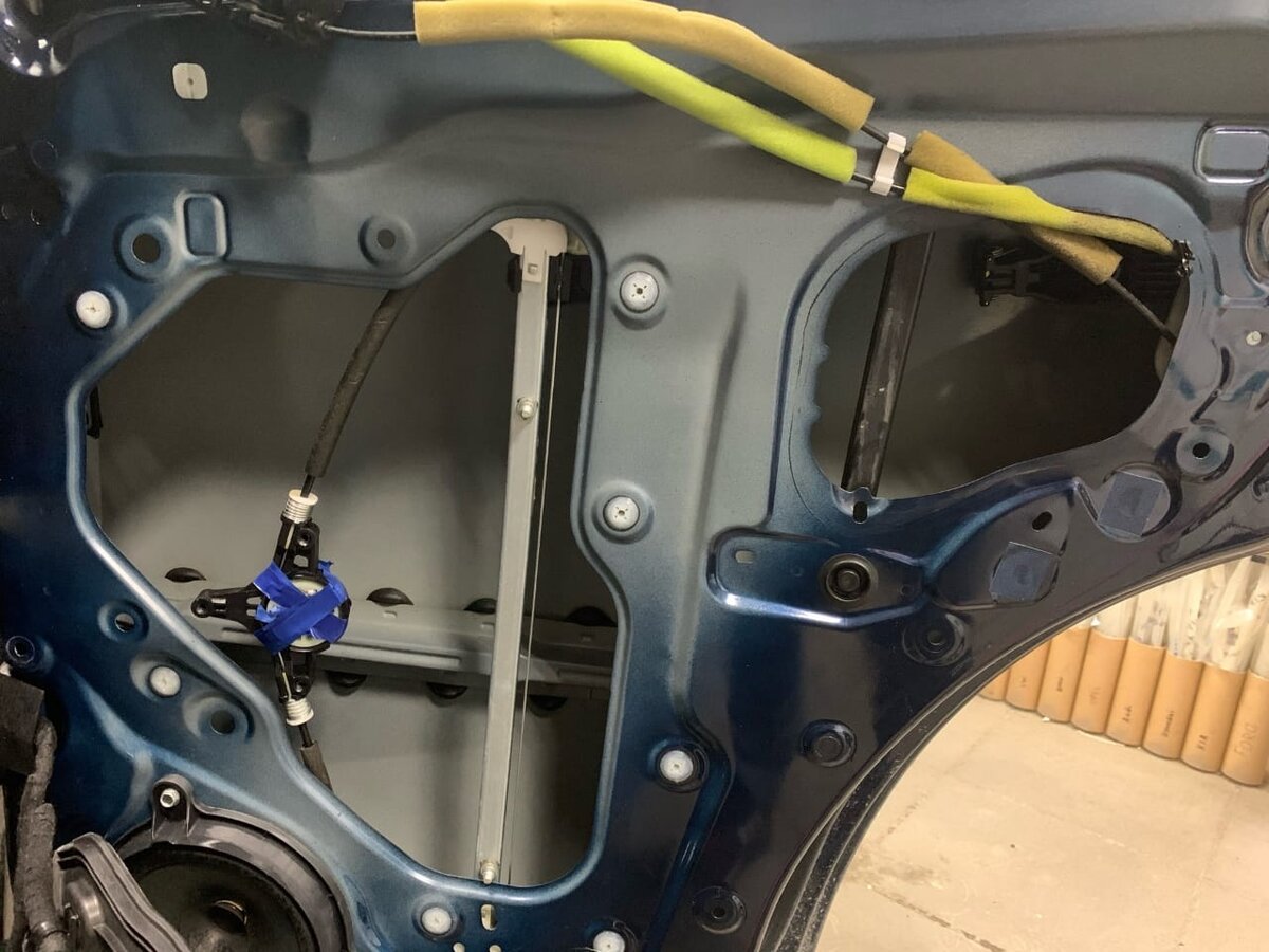 Заводская шумка отсутствует полностью 