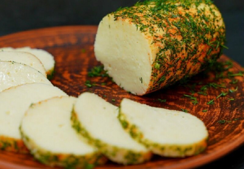 Готовим дома отличный твердый сыр – намного вкуснее магазинного