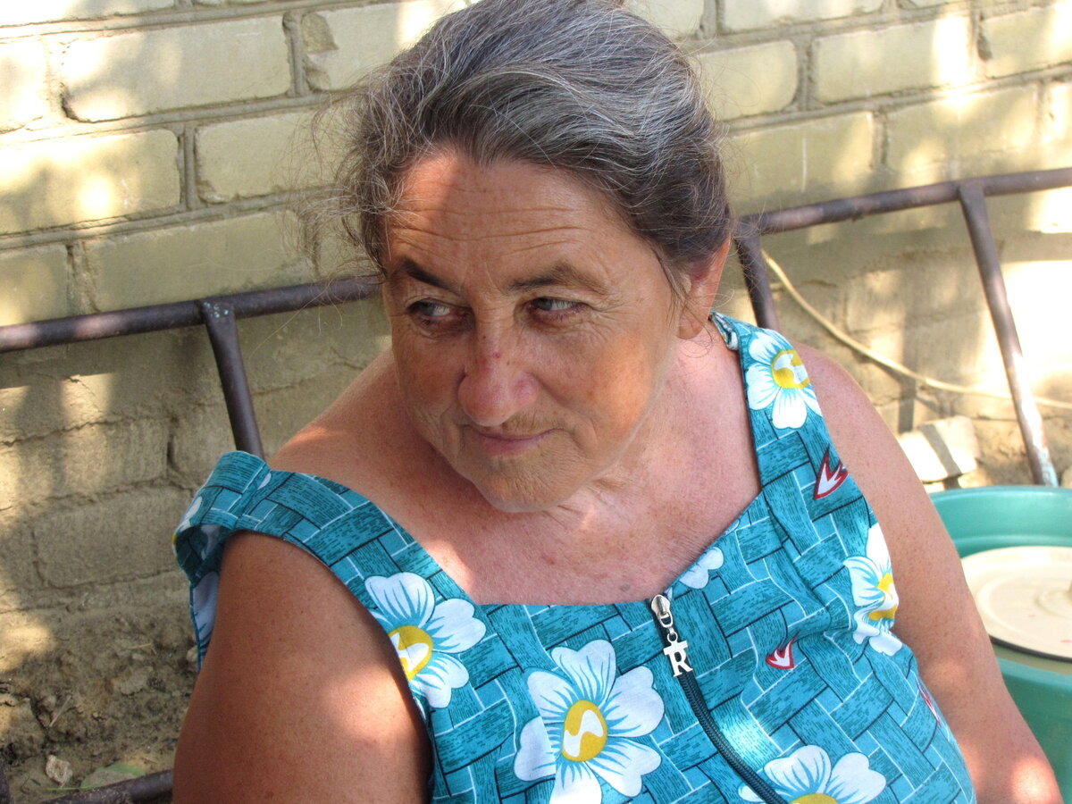 В моей жизни было два человека всеобъемлющей и всепрощающей доброты и какой-то, не побоюсь этого слова, евангельской мудрости. Первый - мой папа. А вторая - моя свекровь. Это она. 