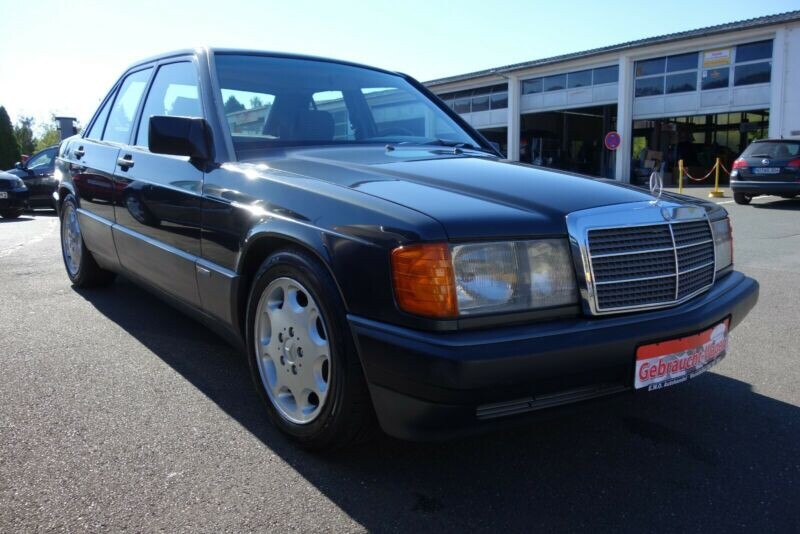 Mercedes e190 2.0 (Взято с сайта Mobile.de)