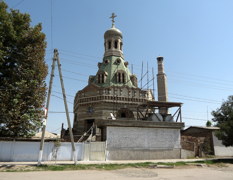 Пагода бохтар. Город Курган Тюбе. Таджикистан город Курган Тюбе. Мечеть Курган Тюбе. Кургантепа Таджикистан.