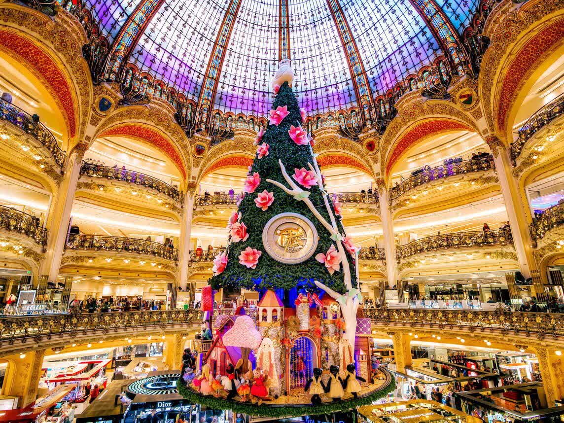 «Галерея Лафайет» (Galeries Lafayette), Париж, Франция