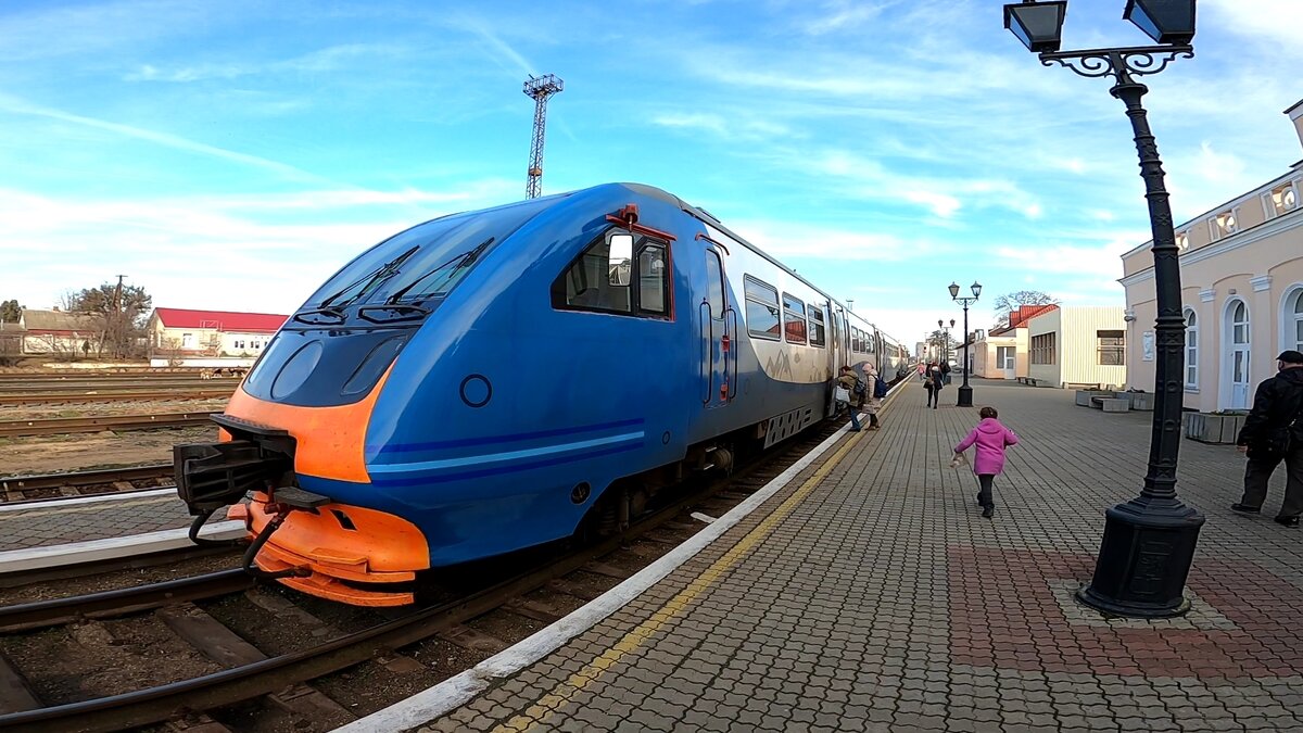 Рельсовый автобус РА 2. На маршруте Керчь-Анапа