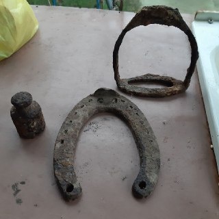 История...