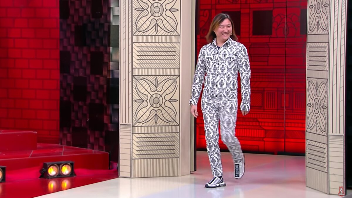 Обои "Вензель", последний рулон на распродаже, скидка 50%