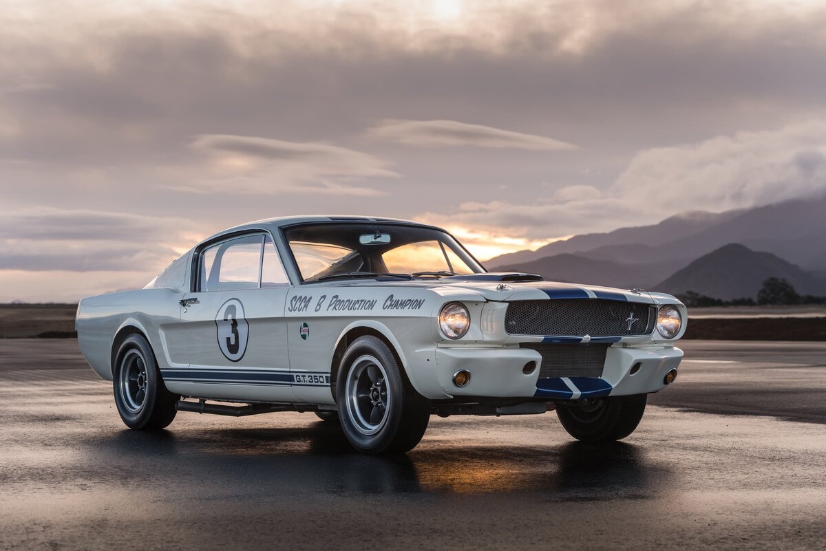 Форд Мустанг Shelby gt350