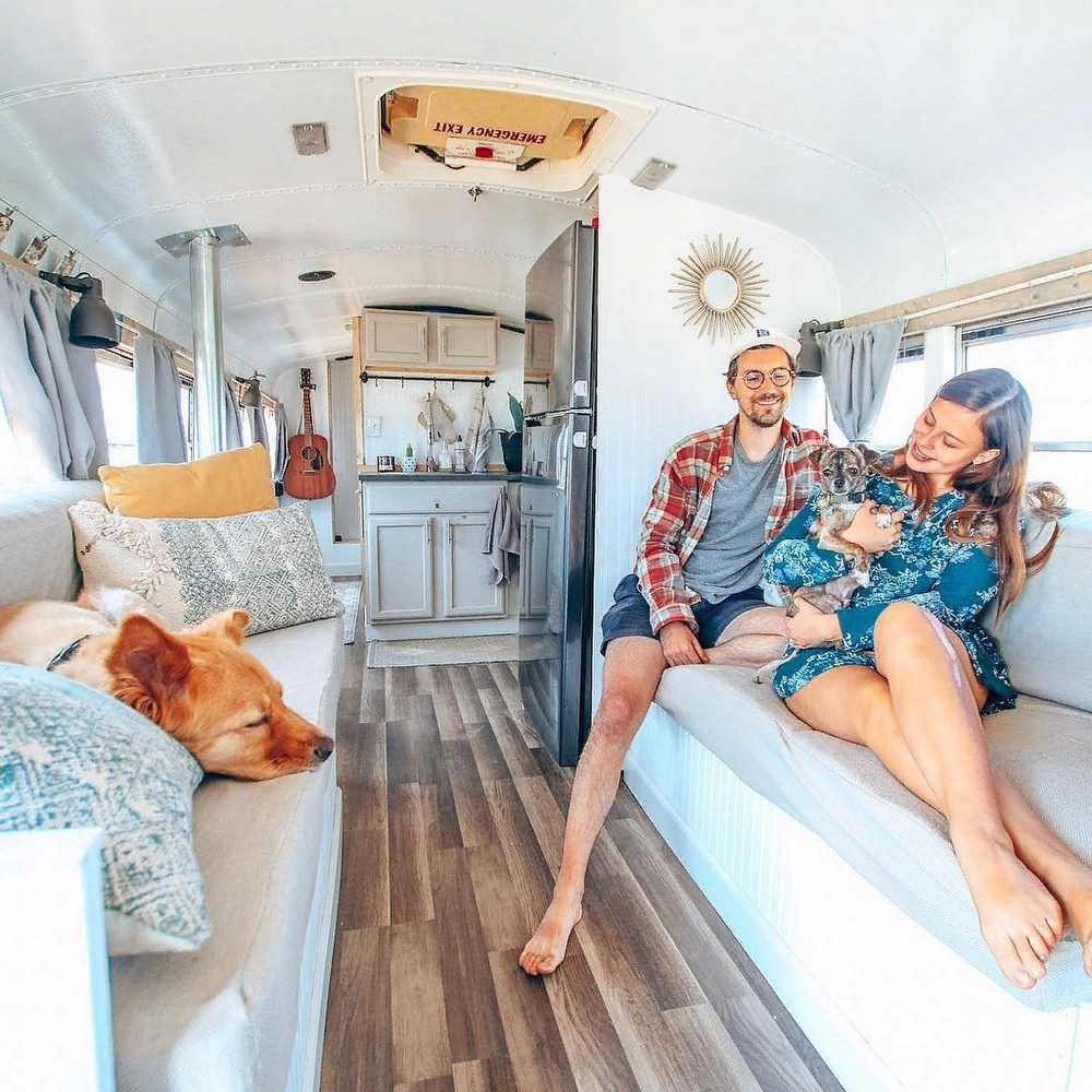 американские автодома на колесах. колесо жизни. !(дом на колесах ребенок хибины) 2021. семья в доме на колесах. дом на колесах для путешествий.