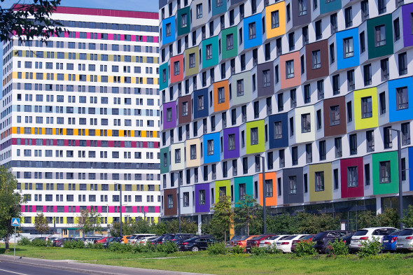 По принятому закону застройщик теперь имеет право самостоятельно собрать документы на регистрацию собственности и подать в Росреестр, который и фиксирует это право (Фото: Анастасия Диева/ТАСС) 