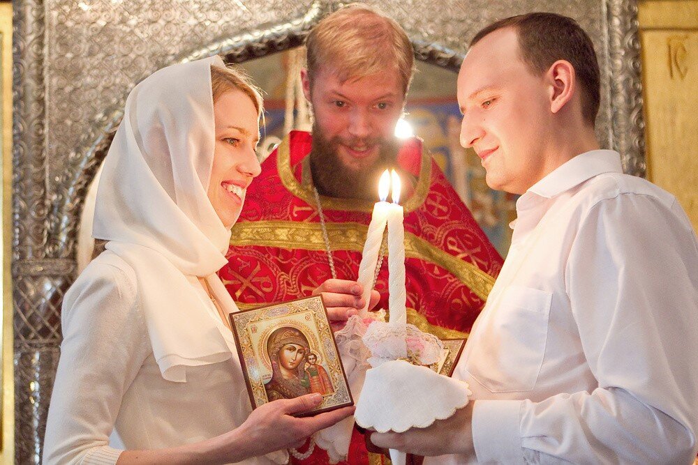 Почему нельзя жениться в пост. Венчание в православной церкви. Православная семья. Любовь и Церковь. Церемония венчания в церкви.