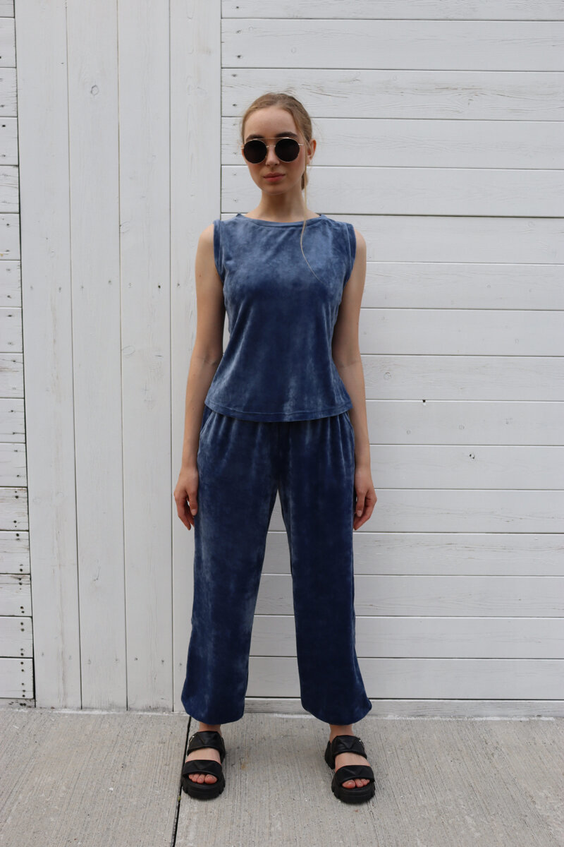 Майка и кюлоты из велюра нового поколения 