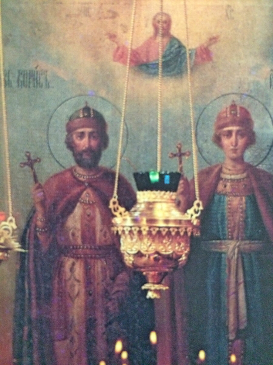 Как же драгоценна и в наше время братская любовь! Любовь, которая объединяет на ниве жизни, призывает к пониманию и поддержке друг друга, следуя примеру святых Бориса и Глеба!