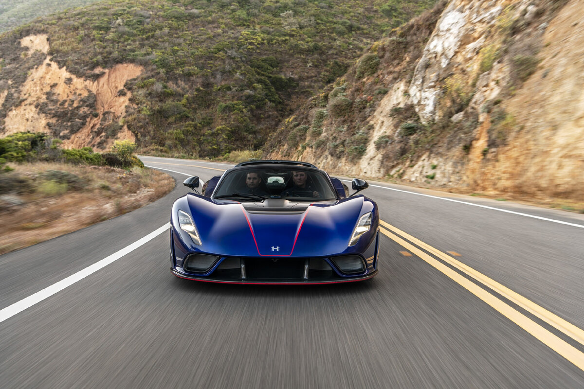 Машина Hennessey Venom f5