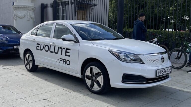     новинки авторынка Фото: китайские-автомобили.рф