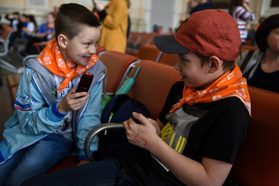    Дети отправляются в лагерь ©Николай Корешков РИАМО