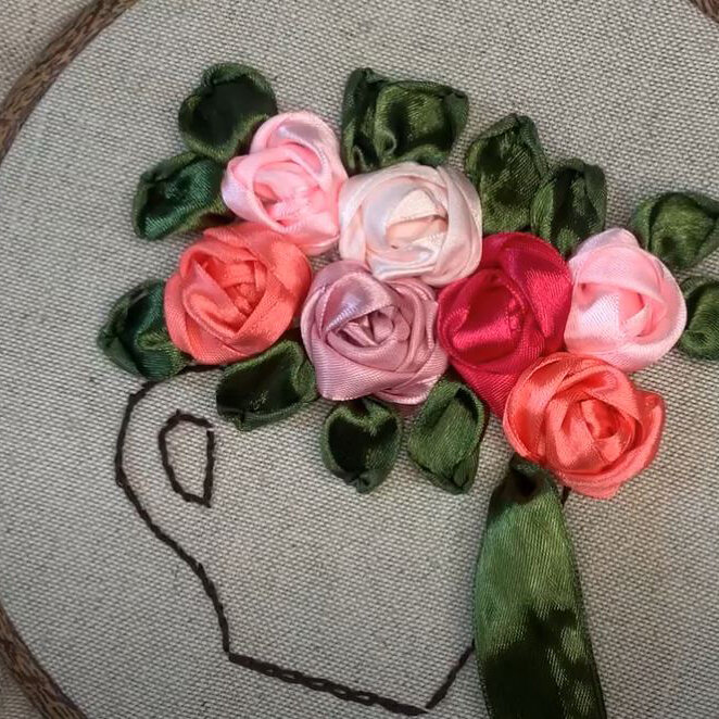 Как сделать розу из ткани и ленты