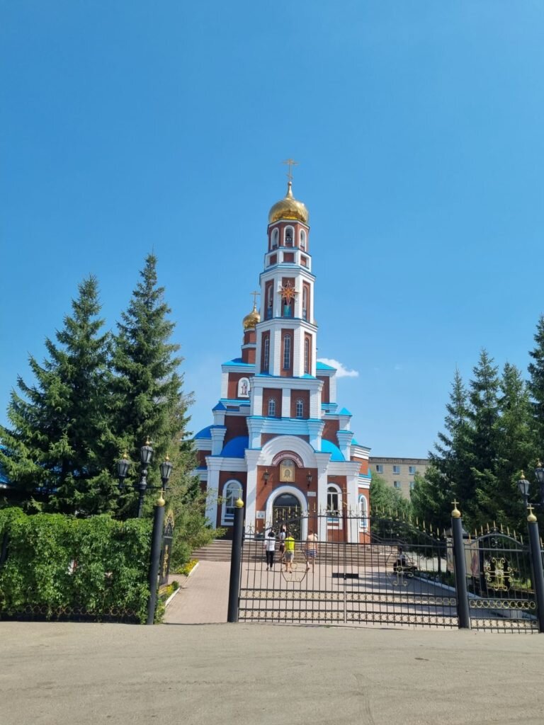 Под сенью апостолов Петра и Павла: храмы и мечети Петропавловска |  Ведомости Казахстана | Дзен