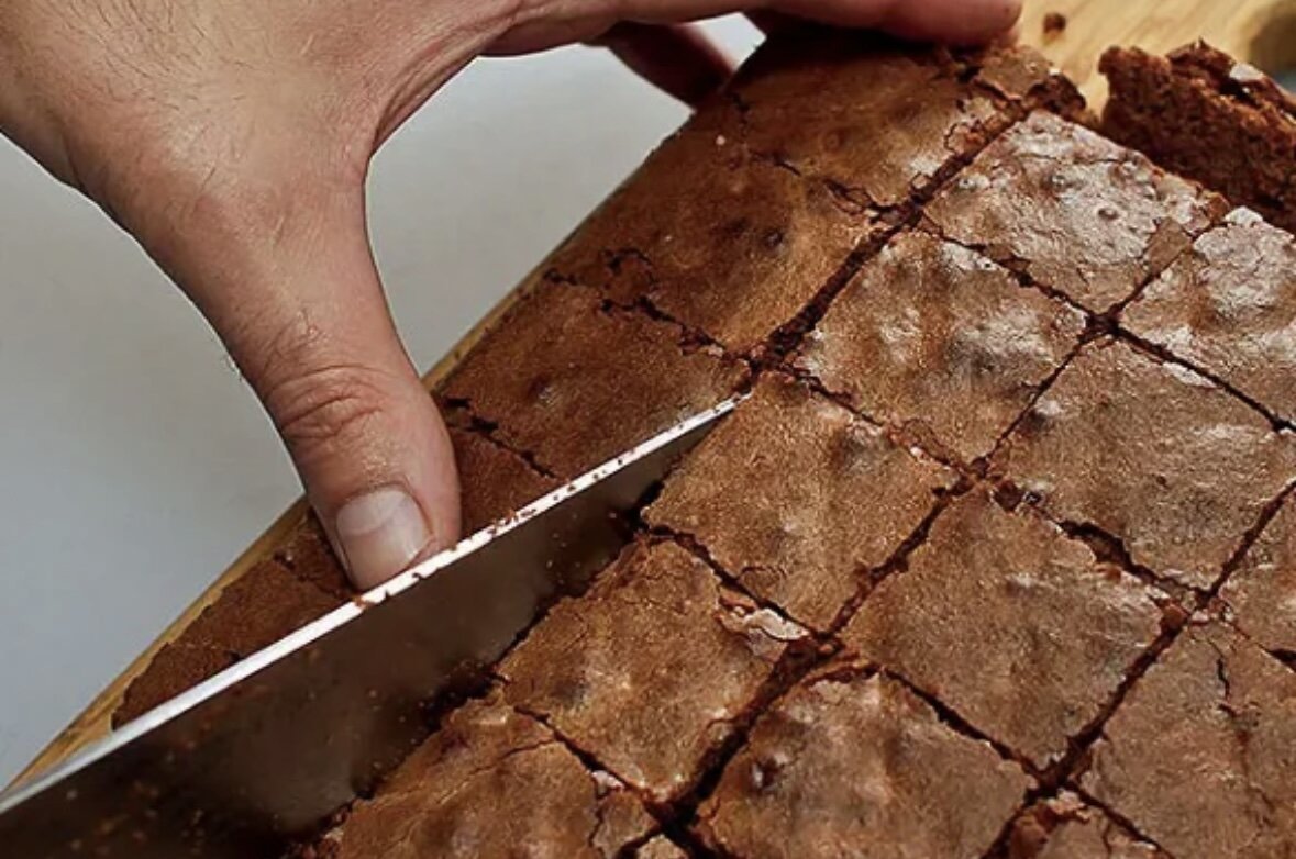 Разрезанный пирог вымытые полы. Разрезанный пирог вымытые полы. Кусок пирога вид сверху. Пирог частями. Разрезанный пирог вымытые полы.