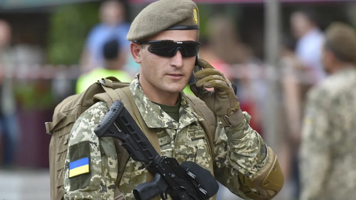 Зеленый украинец. Солдат ЧВК Вагнер. Украинские военные.