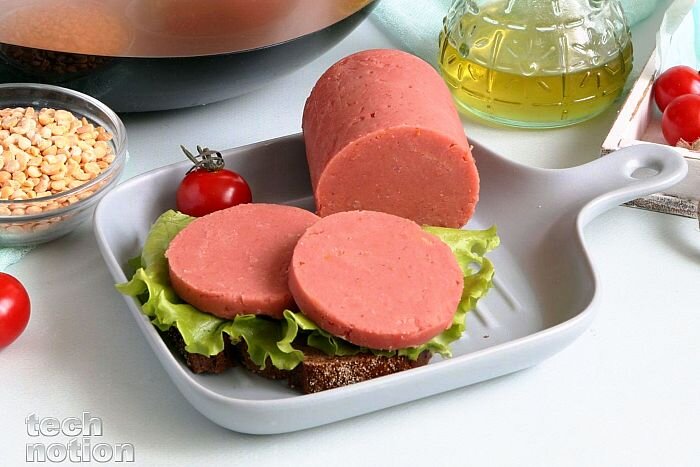 Колбаса без грамма мяса и дешевле билета на метро / Изображение: дзен-канал technotion