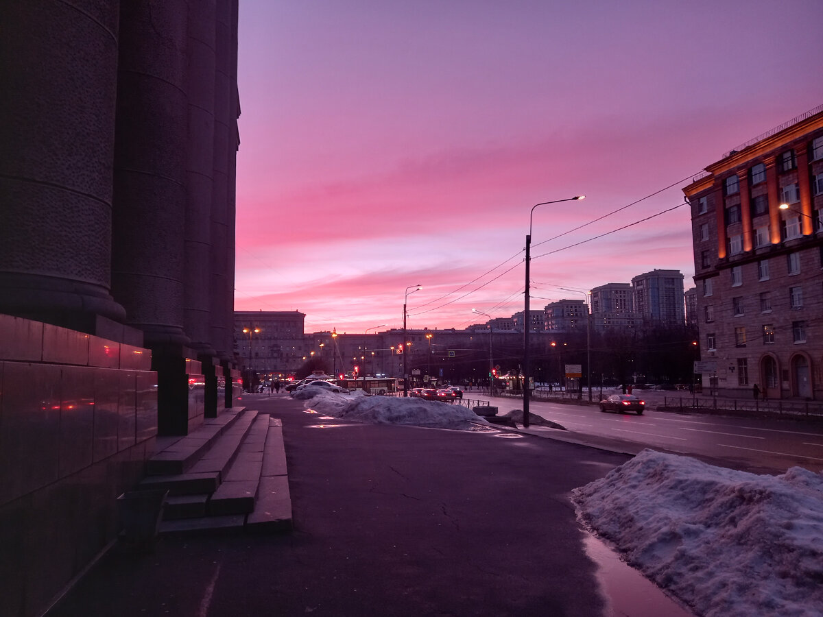А небо по вечерам вот такое волшебное...