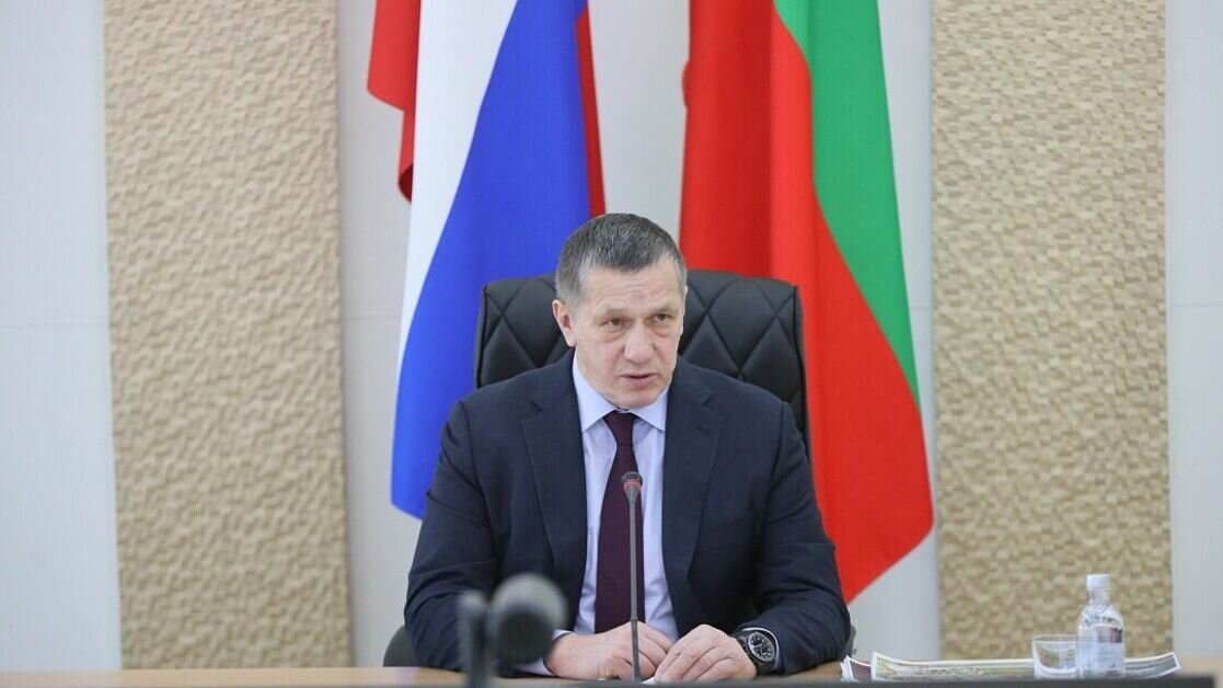     Председатель совета директоров ПАО «ТГК-14» Константин Люльчев принял участие в совещании под председательством зампреда Правительства РФ — полномочного представителя Президента Российской Федерации в Дальневосточном федеральном округе Ю. П. Трутнева с инвесторами Забайкальского края.