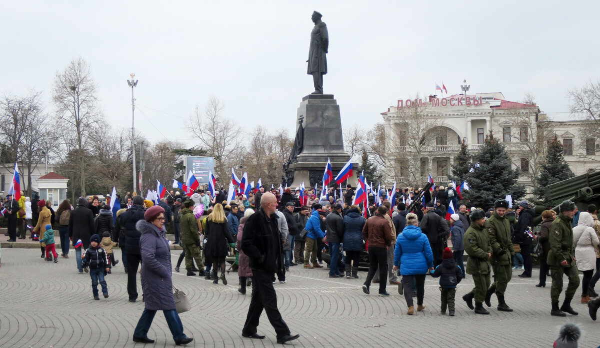 Севастополь, пл. Нахимова, 2018 год.