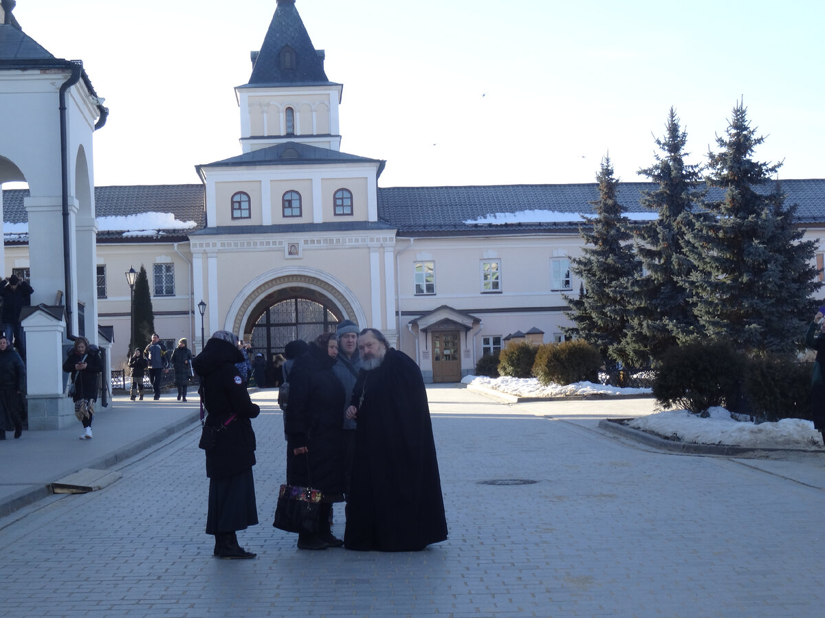 Людмила в Оптиной пустыни