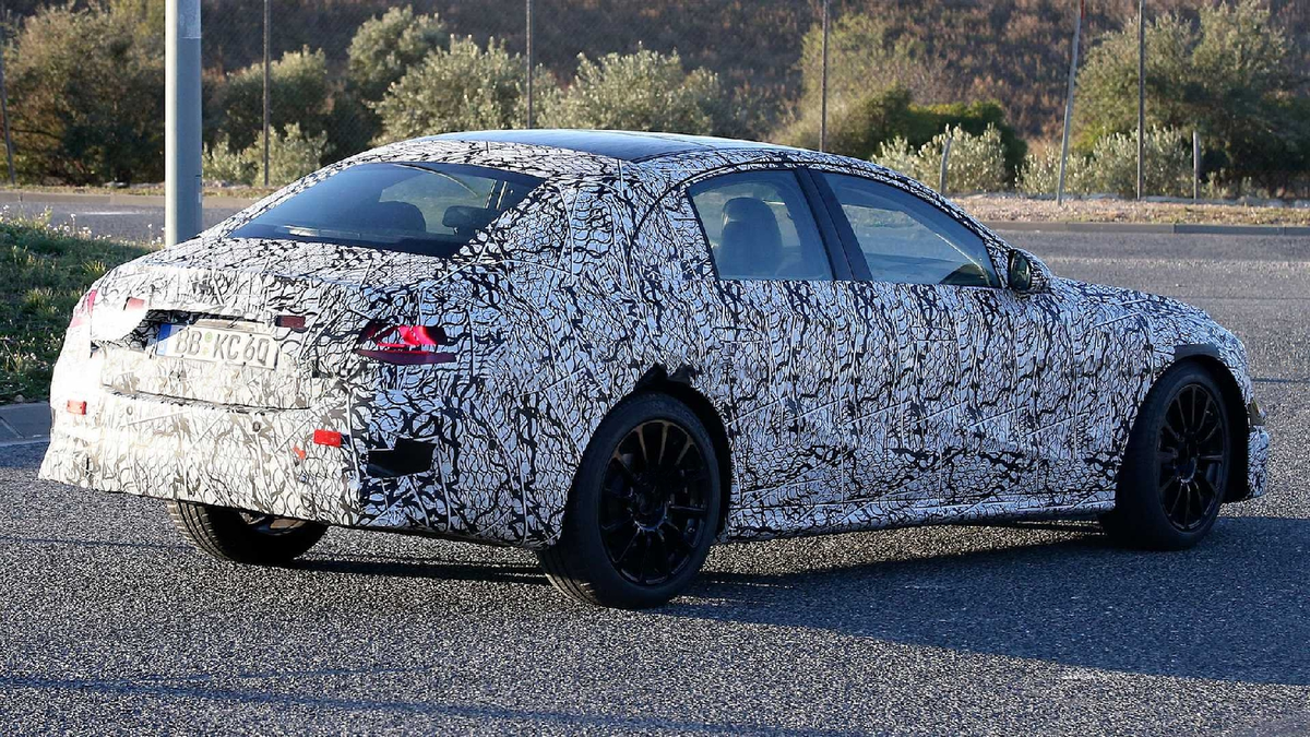 Mercedes-Benz E-Class W214