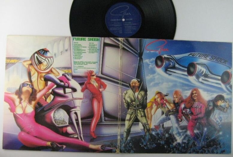 Английская виниловая версия альбома Gillan «Future Shock», 1981 г. с раскладным конвертом. В большинстве стран альбом выпускался с обычным конвертом, не раскладным