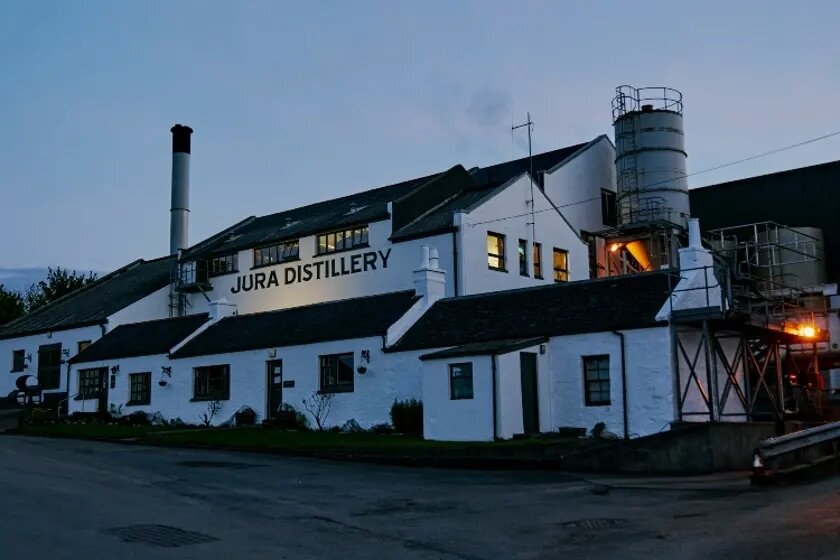    Винокурня Whyte & Mackay на острове Джура, Шотландия, станет местом первого испытания нового покрытия