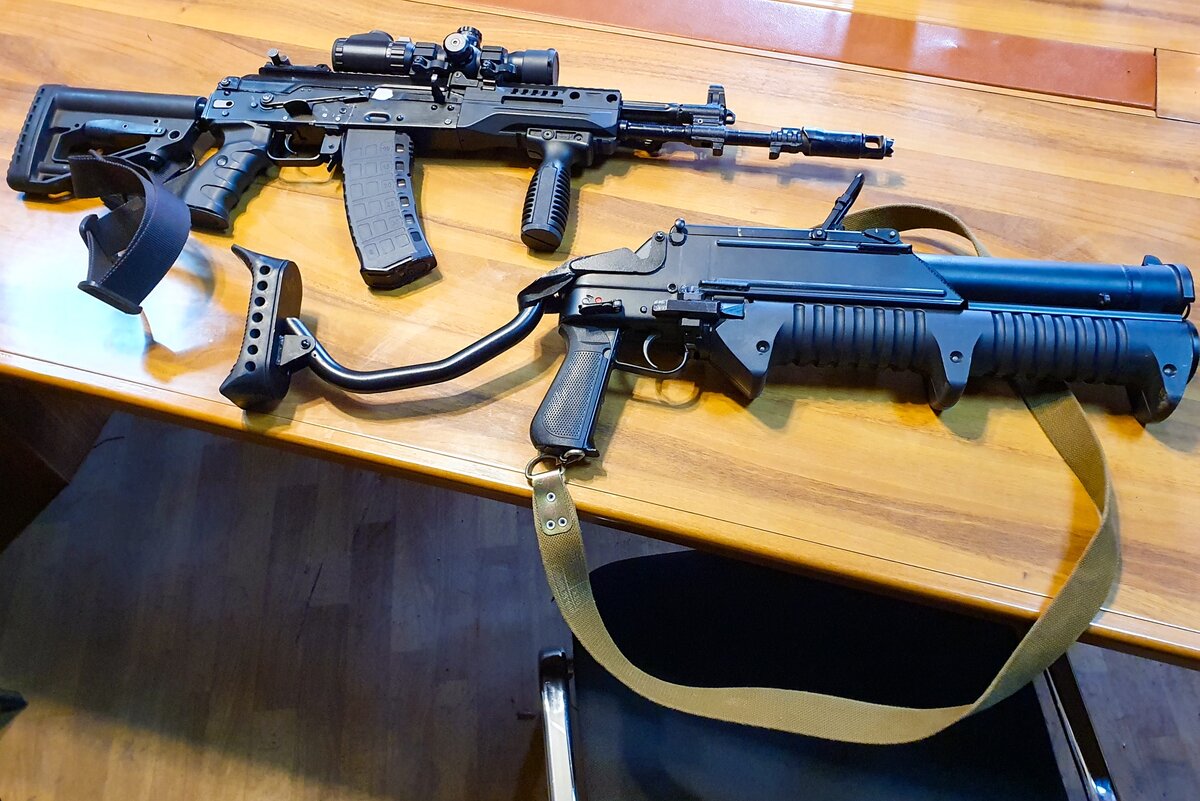  📷 📷 📷 📷 📷    В ДНР показали редкое оружие, зарекомендовавшее себя при штурмах