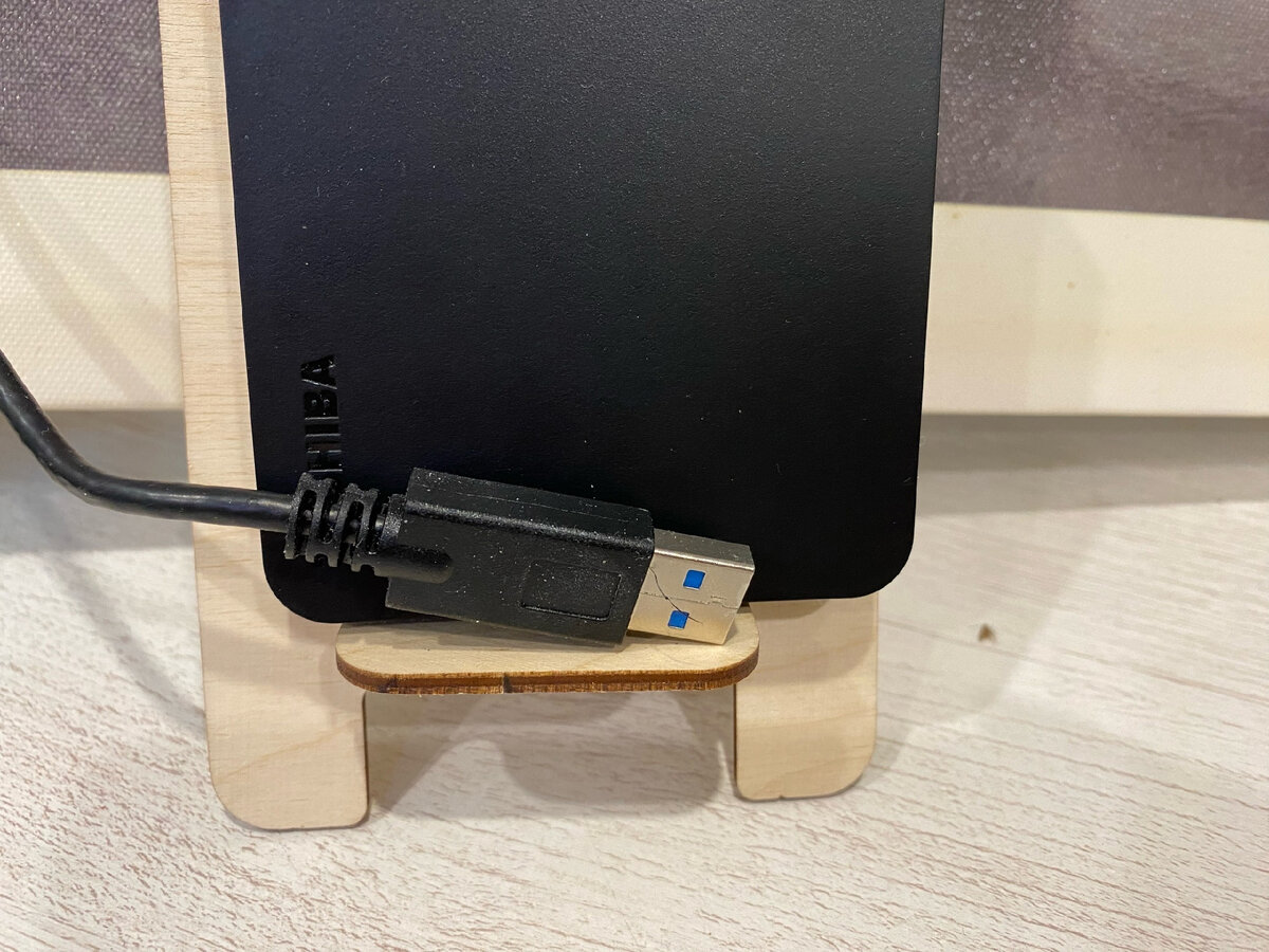 Прост в подключении. Нек требует никакой настройки. Фото автора. 