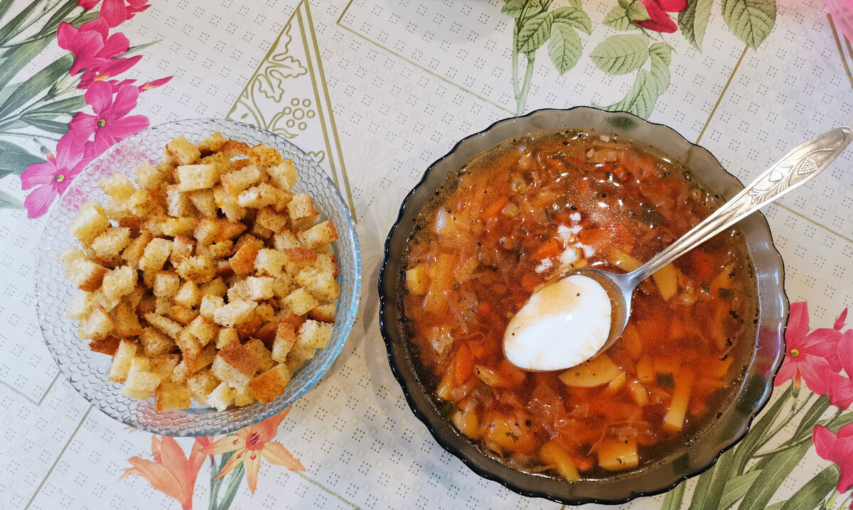 Борщ на говяжьем бульоне без зажарки с томатной пастой🍅 | Кто Хочет Кушать  😉 | Дзен