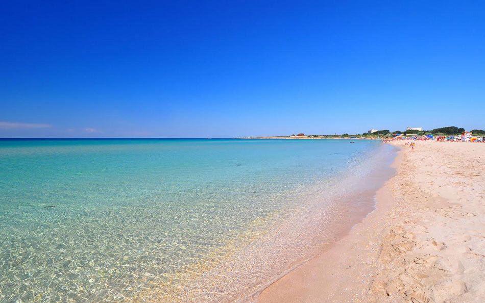 Источник фотографии: https://travel-picture.ru/world/luchshie-plyazhi-rossii-dlya-otdyxa.html