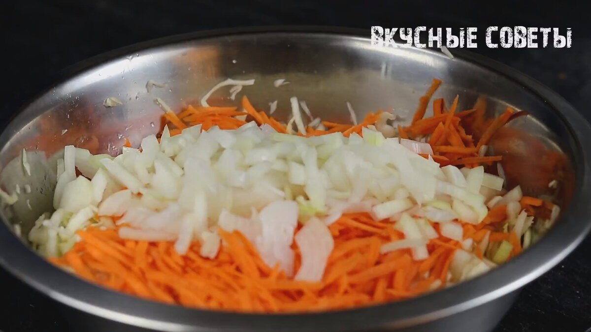 Очень вкусное диетическое блюдо: куриная грудка с капустой и яблоками в  духовке. | Вкусные Советы | Дзен