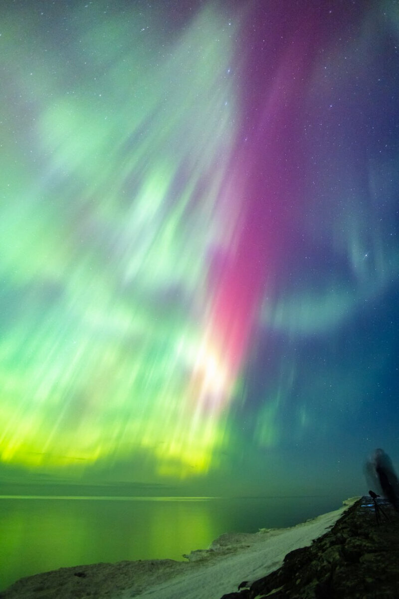 молния сияние. сиять буря. солнечное сияние. северное сияние в башкирии 2023. северное сияние в москве.