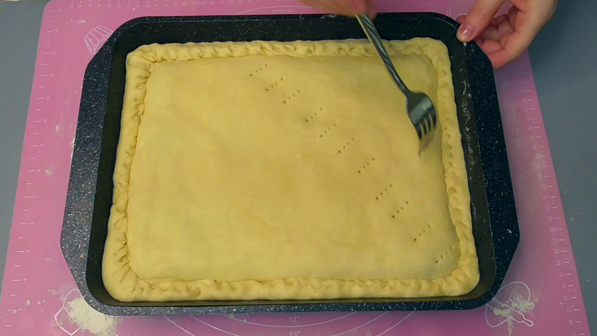 Пирог с мясным фаршем и картошкой (видео рецепт)