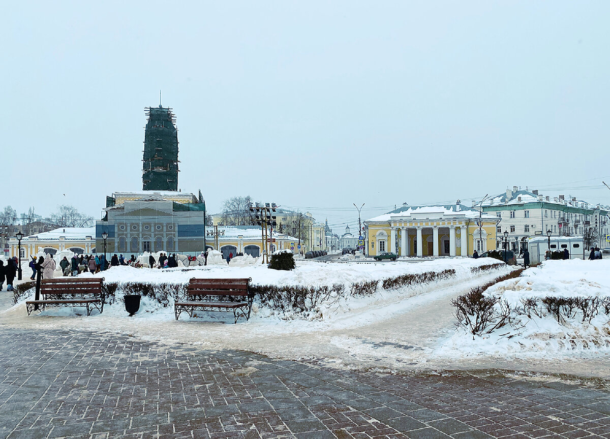 Площадь им Сусанина в Костроме, Вид на пожарную каланчу