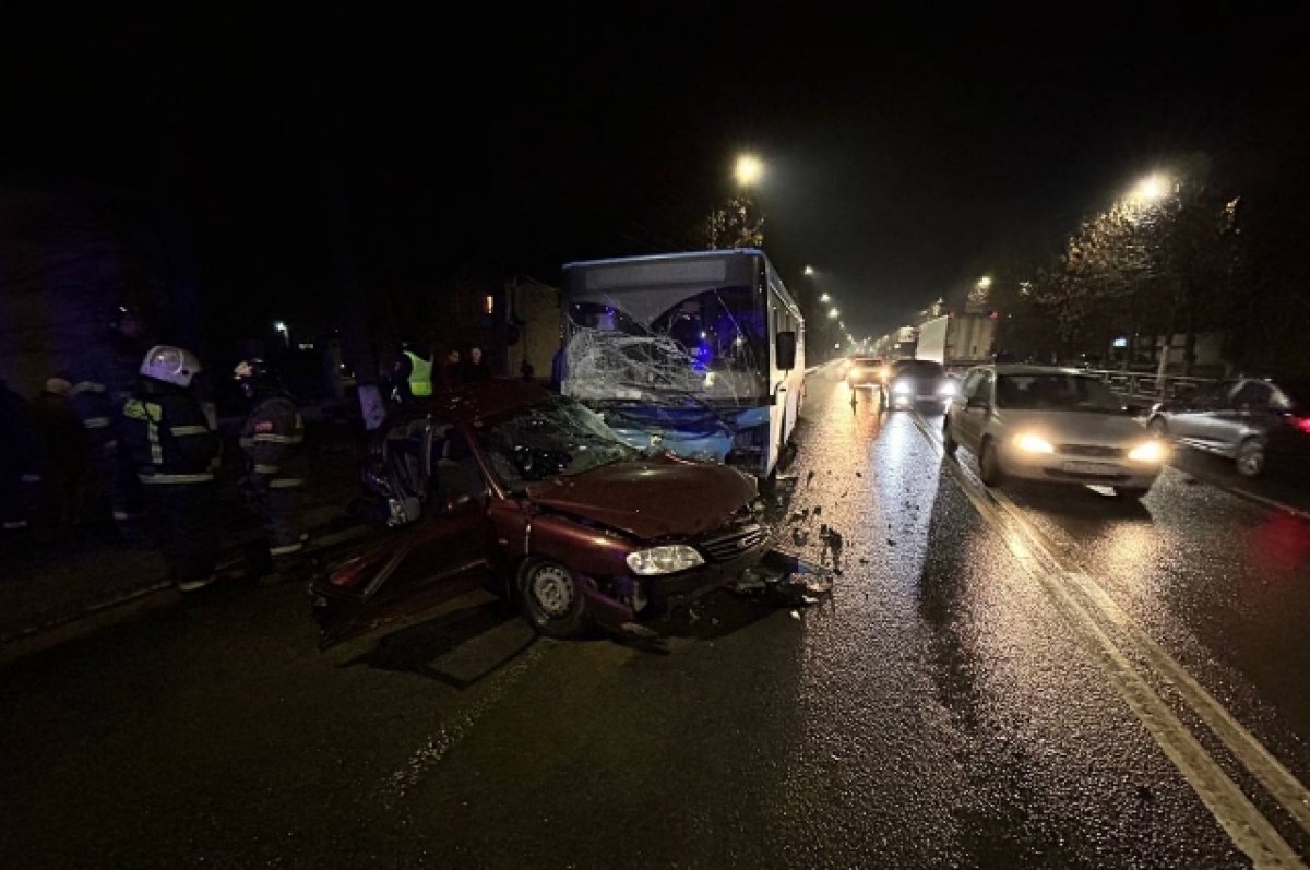    Водитель легковушки погиб в ДТП на Петербургском шоссе в Твери
